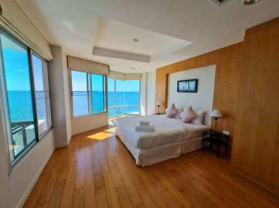 Beachfront Condo with Sea View Entire Room Rayong