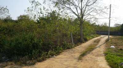 Khao Tao land for sale 908sqm close to lake and beaches 2.99m