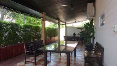 Guest house, sleeps 52 people, near Pattaya, Silver-lake, for Sale
