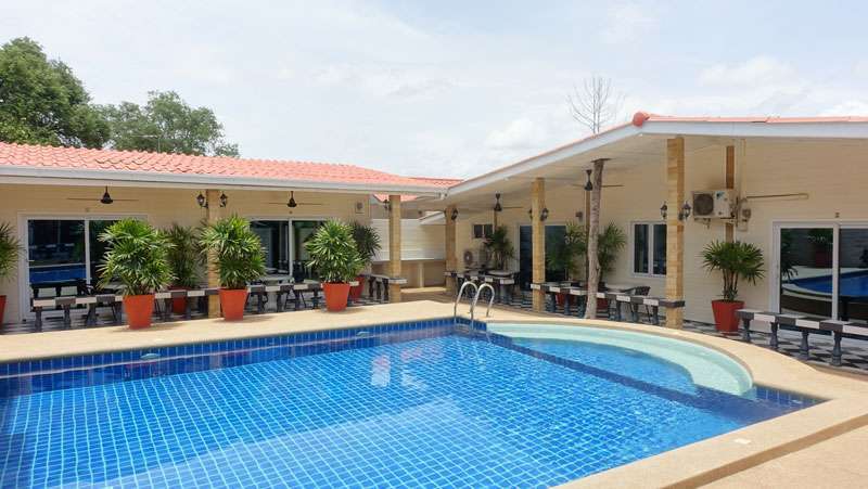Guest house, sleeps 52 people, near Pattaya, Silver-lake, for Sale