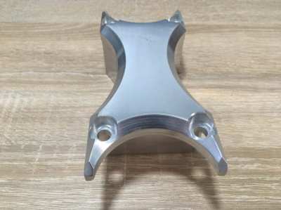 Yamaha Vmax 1200 Fork Brace for Modified Front Wheel