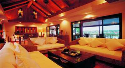 Beautiful 7 bedroom  Lake Villa in Nai Harn