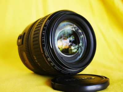 Canon EF 28-105mm f3.5-4.5 Full-Frame USM II Zoom Macro Lens