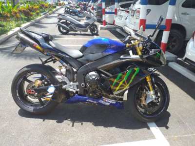Yamaha r1 registerd 2012
