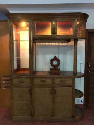 Separation cabinet Rattan, Glass Cabinet with lights 