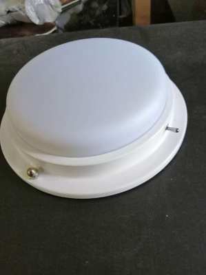 White 12Vdc round ceiling light with switch 