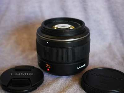 Panasonic LUMIX G Leica DG Summilux 25mm f/1.4 ASPH Black Lens