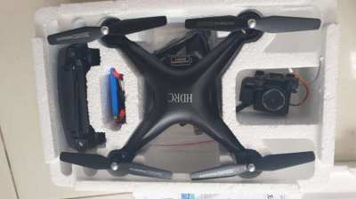 HDRC new GPS 4 k camera drone 1 is new in box never used. 1 for free 