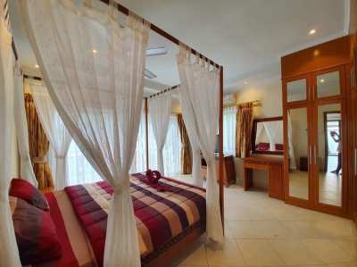 4 Beds Pool Villa For Rent 