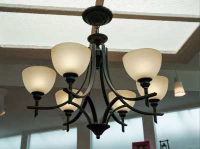 Classic Style Chandelier wrought iron style with 6 lamps โคมระย้า 