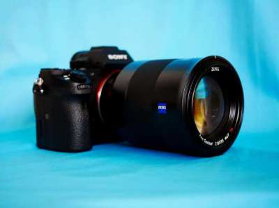 Carl Zeiss Batis 135mm f/2.8 Apo Sonnar T* Lens Fullframe AF lens