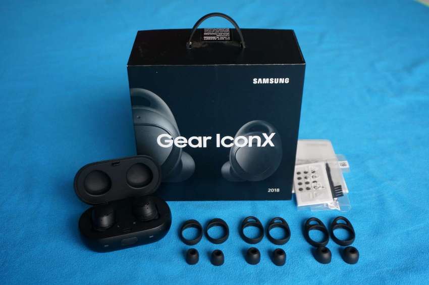 Samsung Gear IconX (2018 Edition) Bluetooth Cord-free Fitness Earbuds