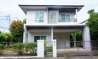 House for sale in Land & House, Chiang Mai-Maejo Rd., 