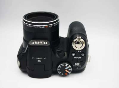 Fuji Fujifilm FinePix S2500HD Digital Black Camera  (28-504mm), EVF