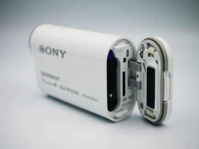 SONY HDR-AS100V POV Action Cam, 13.5MP GPS, Wi-Fi, NFC, SplashProof