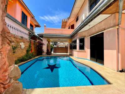 4 bed 3 bath with private pool House for rent in East Pattaya