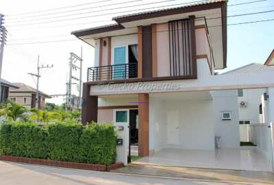  3 bed 3 bath house for rent in “Patta Let”, East Pattaya.