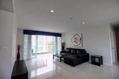  Large 3 Bed, 3 Bath Condo at Reduced price, close to Beach