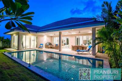 Modern and spacious 4 bed pool villa on elevated 755sqm Red Mountain