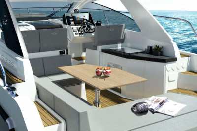 New Sealine S335 - Perfect for our Region - Big Discount