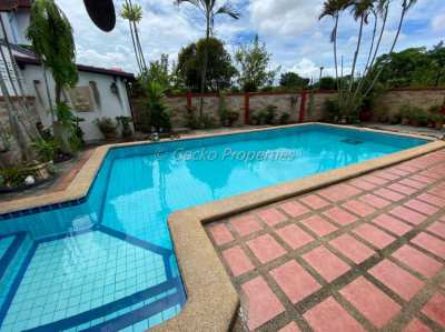 2 bed 2 bath  with private pool House for sale in East Pattaya