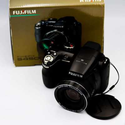 Fuji Fujifilm FinePix S4500 Digital Black Camera in Box