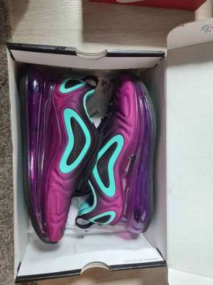 Nike Air Max 720 (GS) Hyper Violet (Price Negotiable)