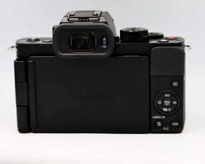 Panasonic Lumix DC-G100 4K Vlogger Wi-Fi, Bluetooth Black Body, G100