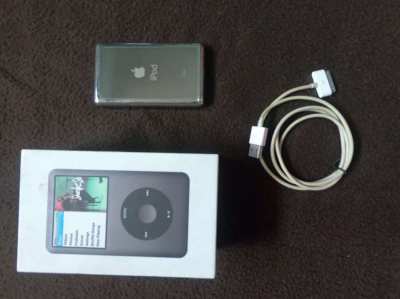 Apple iPod Classic 120GB 