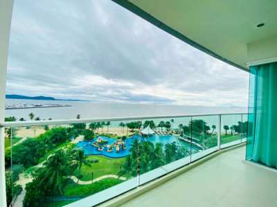 1 bed 2 bath Beach front Condo for rent in Na-Jomtien