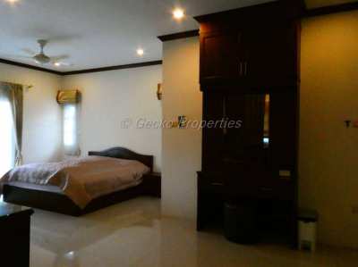 6 bed 6 bath Large Land House for sale in East Pattaya