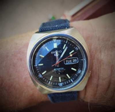 Vintage Seiko 5  Sports 70 meter diving watch