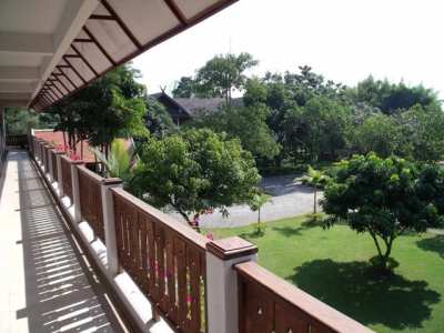 A large resort 2floor house and a 3 storey dormitory house, Saraphi