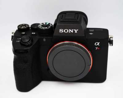 SONY Alpha a7R Mark IV 61.0 MP Full-Frame Professional camera in Box