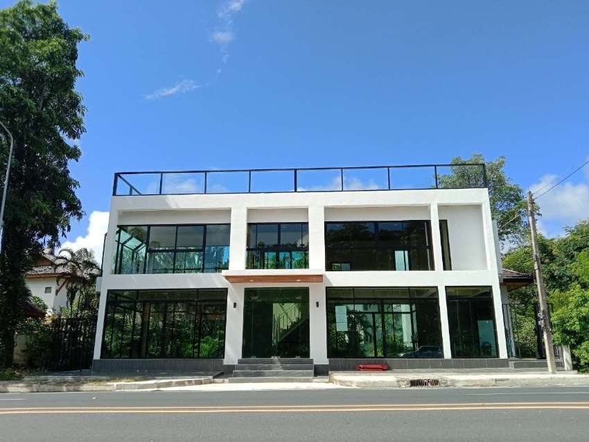 Commercial building for rent good location in phuket ,rawai beach