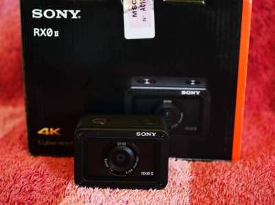 Sony RX0 II  Water- Dust- Shock- Crushproof Wi-Fi BT Zeiss Tessar Lens