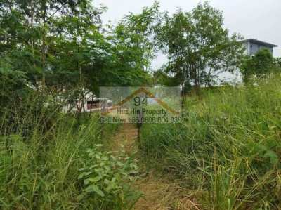 Elevated 632sqm triangular plot with chanote in Hin Lek Fai only 1.1m