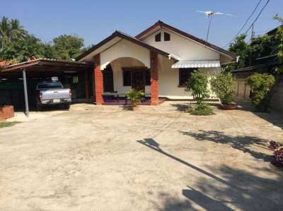 Renovated 2 bed bungalow on large plot in established community