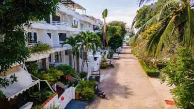 5 bed 4 bath Pool View House for sale in Jomtien 