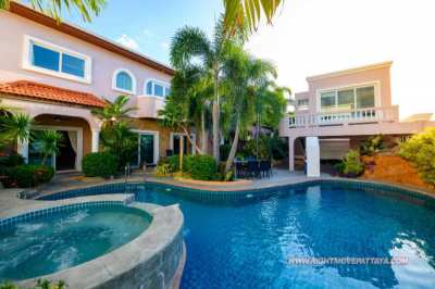 A beautiful house with private pool 5 bedroom, 5 bathroom, in Jomtien