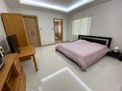 2 bed 3 bath with private Pool for sale in East Pattaya