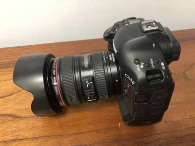 Canon EOS 1DC body and Canon 24-105mm lens (combo or seperatly)