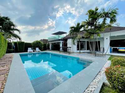 4 bed 3 bath Private Pool House for rent in
