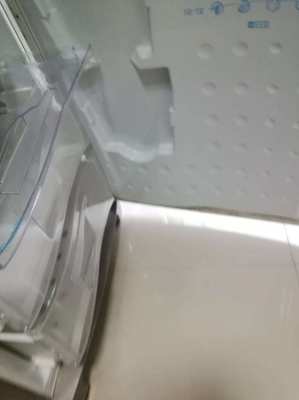 Special Price!!!!  Refreigator  size 16Q from Germany, brand Indesit  