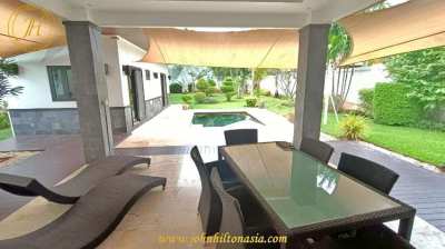 A very modern and spacious 3 bed pool villa for sale. Khao Kalok.