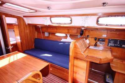 BAVARIA 33 - Beautiful Condition and Loaded with Equipment