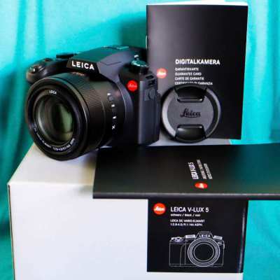 Leica V-Lux 5 Hi-End Compact camera in Box