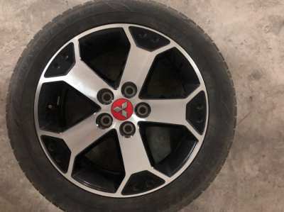 17 inch OEM wheels (Mitsubishi Xpander Cross)