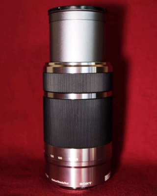 Sony E 55-210mm f4.5-6.3 OSS (SEL55210) Silver lens in Box