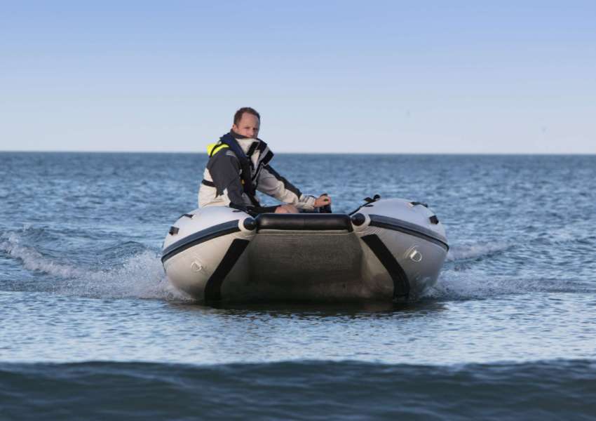 Takacat 420LX - The Powerful Safety Boat (Hypalon)